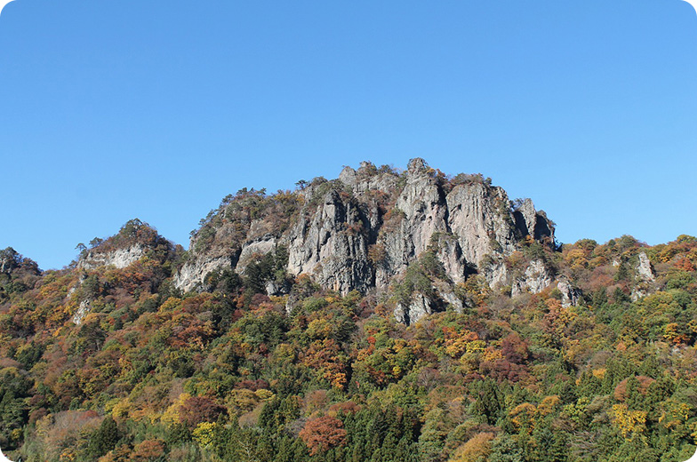 岩櫃山（いわびつやま）